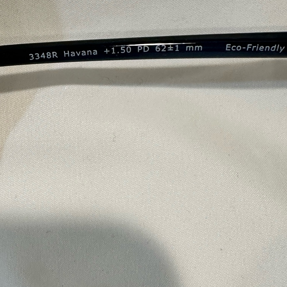 PeepersCheaters Sunglasses - Picture 2 of 3
